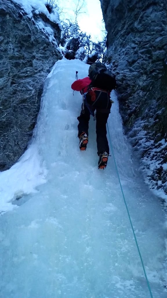 Ice-Climbing-Caribou-Creek-1